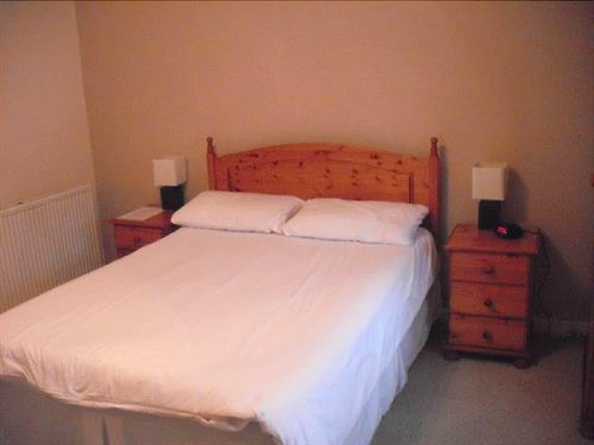 The Bridge Inn Tillicoultry Экстерьер фото